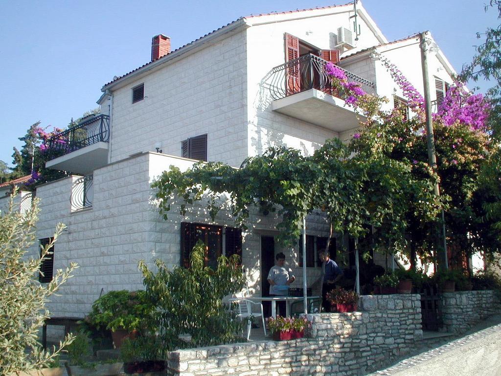 סופטאר Apartments Raic מראה חיצוני תמונה