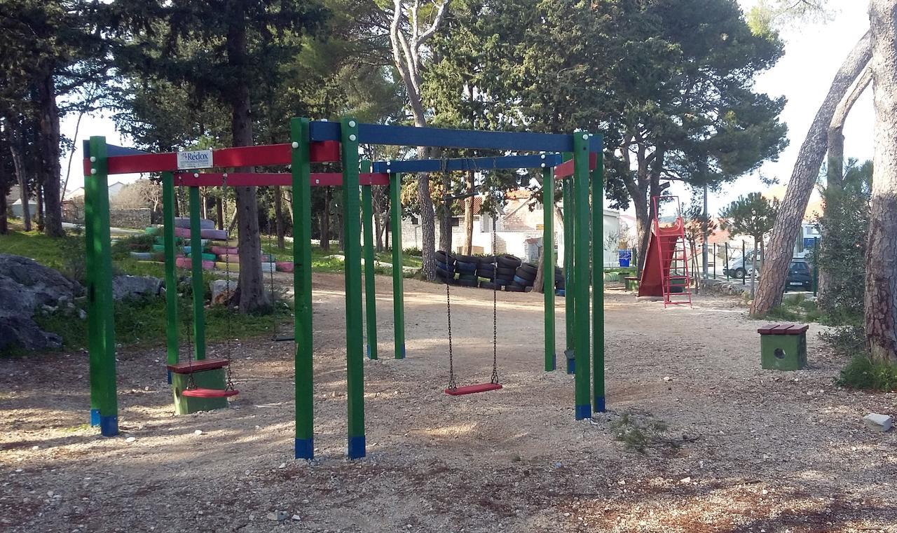 סופטאר Apartments Raic מראה חיצוני תמונה